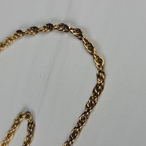 Vintage Avon gold-tone rope necklace